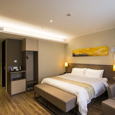 Home Inn Plus Shanghai Zhangjiang Park מראה חיצוני תמונה