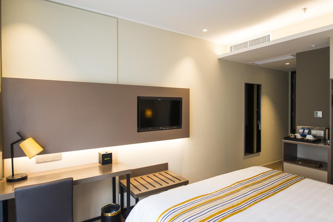 Home Inn Plus Shanghai Zhangjiang Park מראה חיצוני תמונה