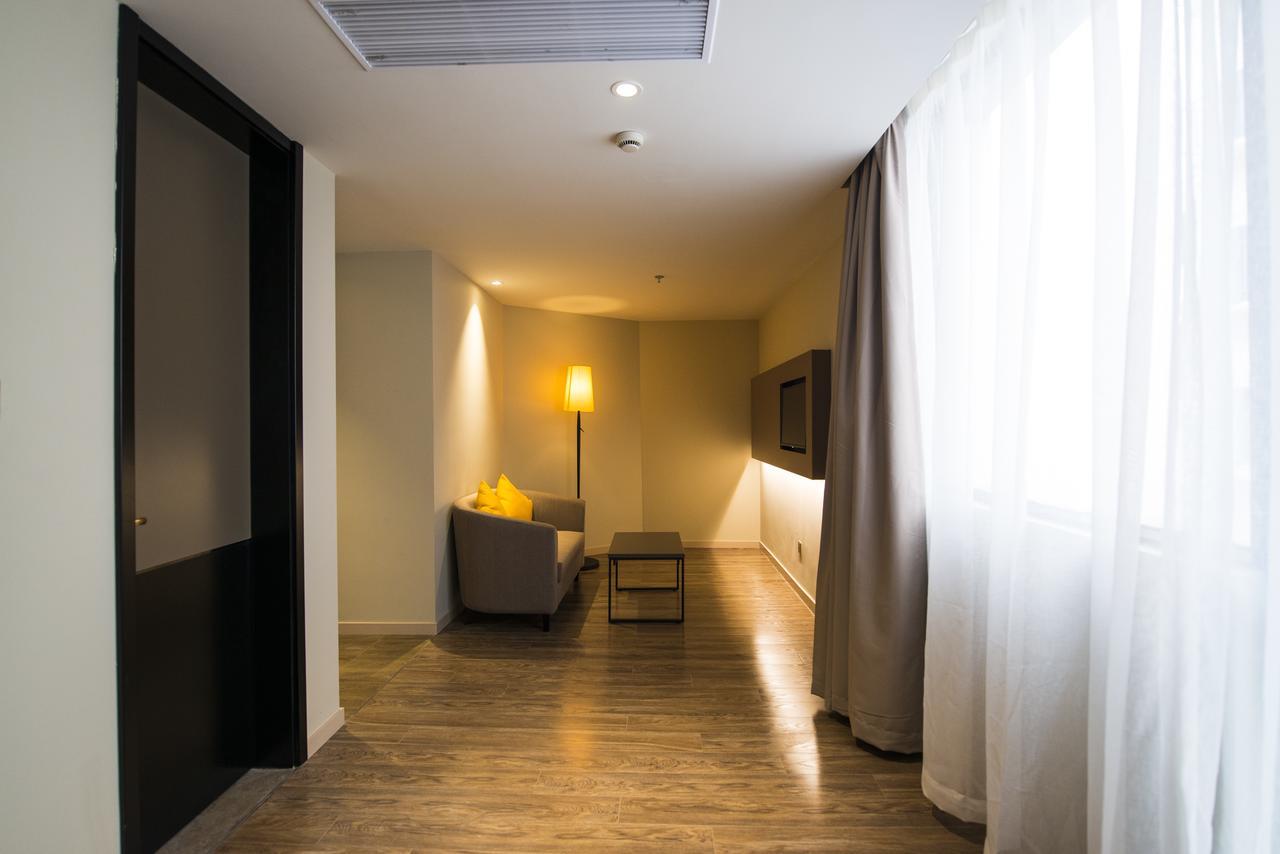 Home Inn Plus Shanghai Zhangjiang Park מראה חיצוני תמונה