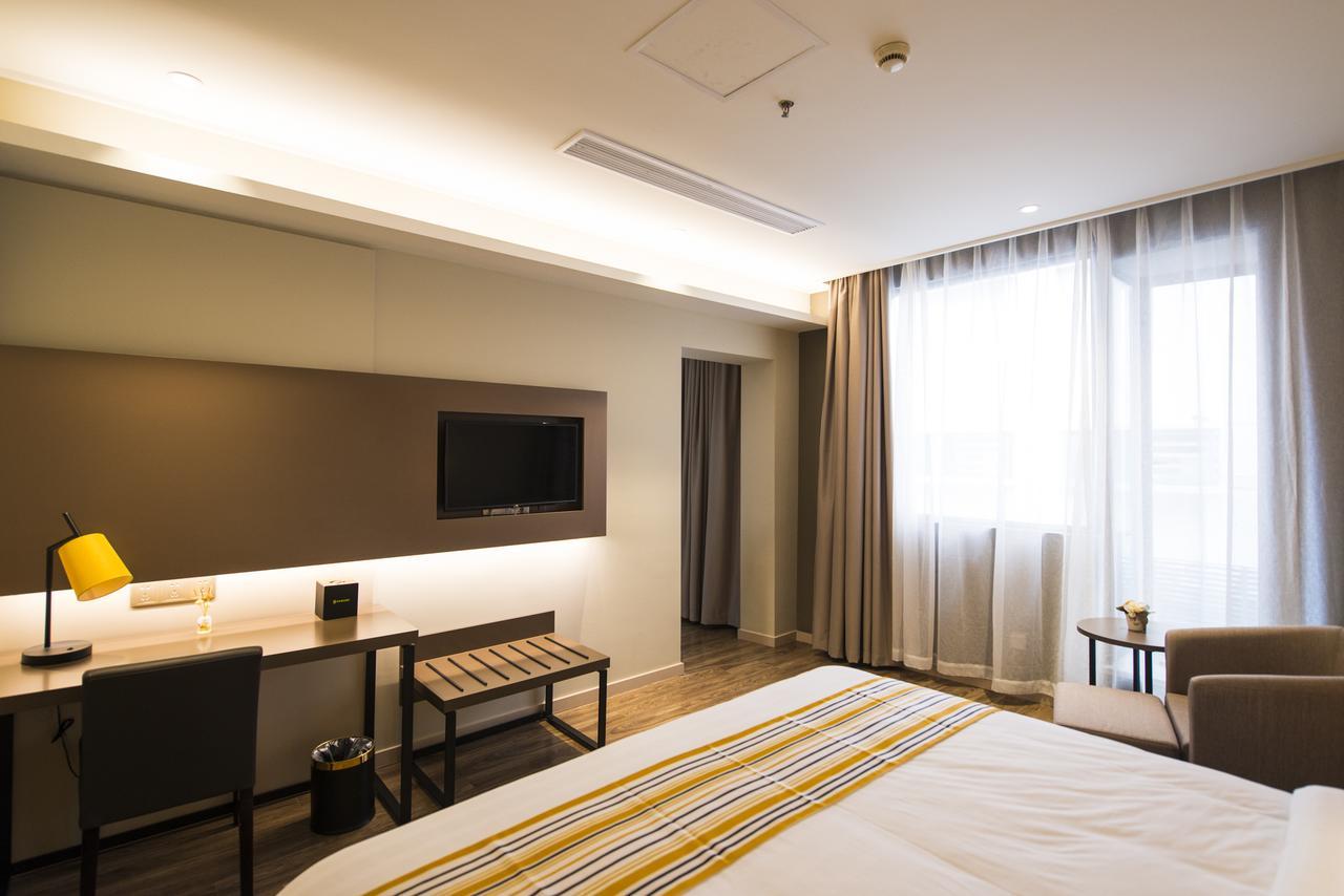 Home Inn Plus Shanghai Zhangjiang Park מראה חיצוני תמונה