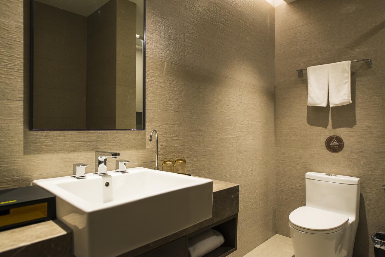 Home Inn Plus Shanghai Zhangjiang Park מראה חיצוני תמונה